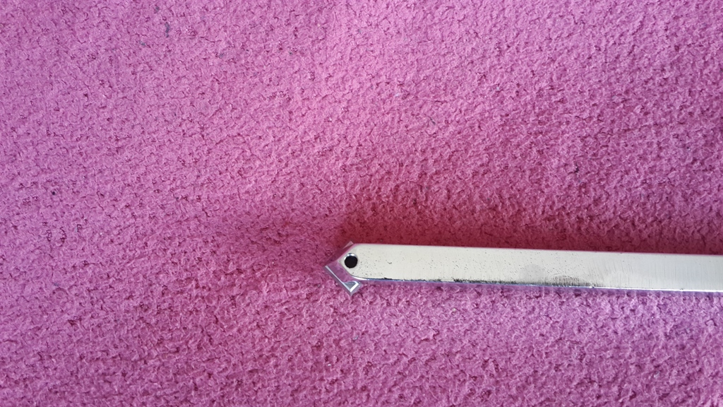 Kare Üçgen Uçlu Bıçak 14*14 mm