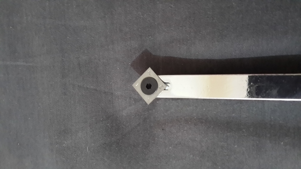 Kare Üçgen Uçlu Bıçak 14*14 mm